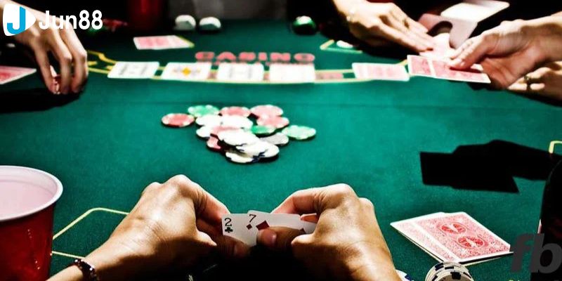 Giải nghĩa các tình huống bài rác trong Poker
